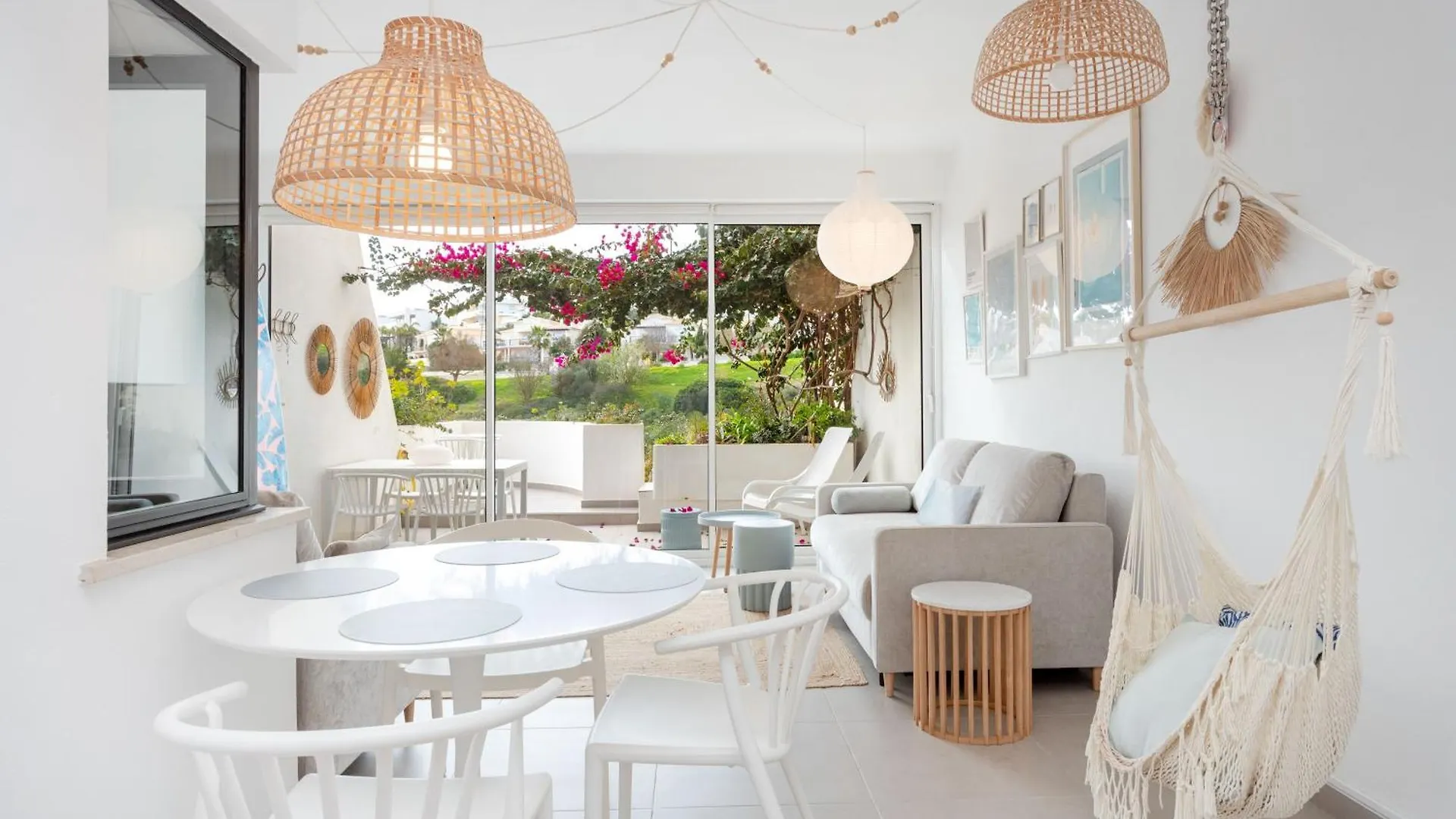 Magnolia Mar Lagos Ocean View Studio Apartment